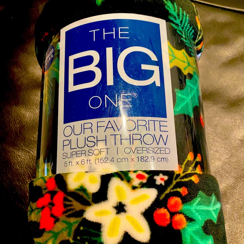 The Big One Christmas Holly Throw Blanket